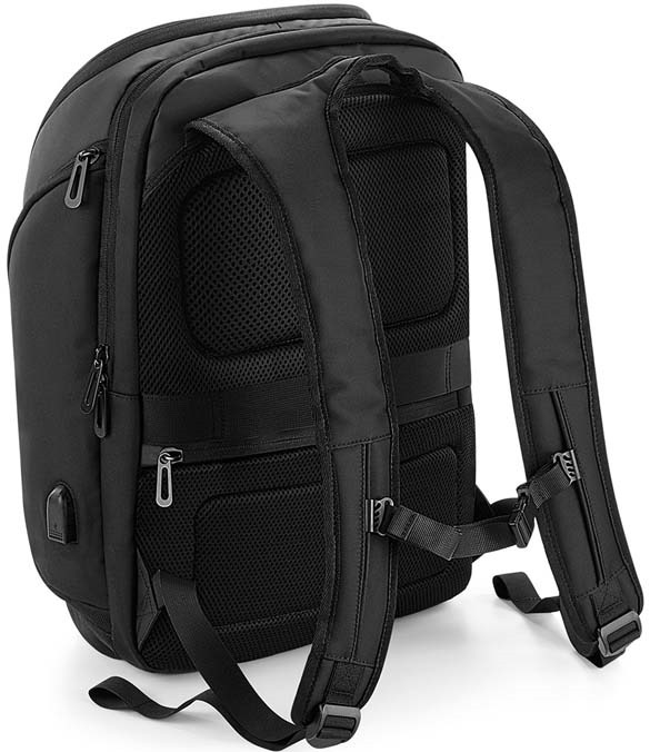 Quadra Pro-Tech Charge Backpack